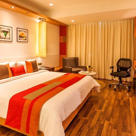 Deventure Sarovar Portico Kapashera, New Delhi Екстер'єр фото